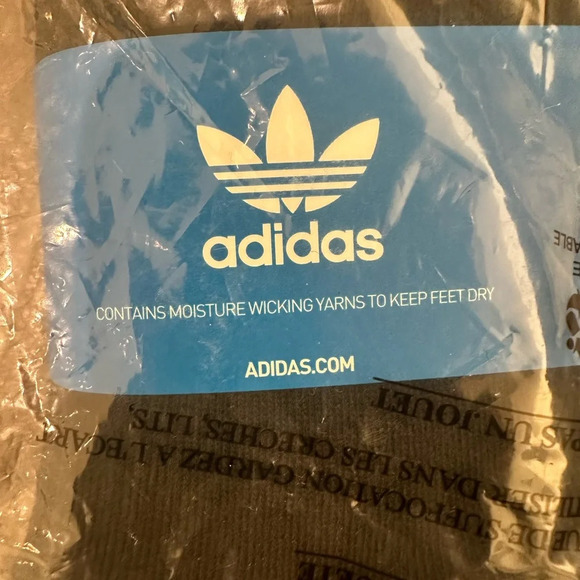 New Unopened Adidas 6 Pair Quarter Socks - Picture 6 of 8